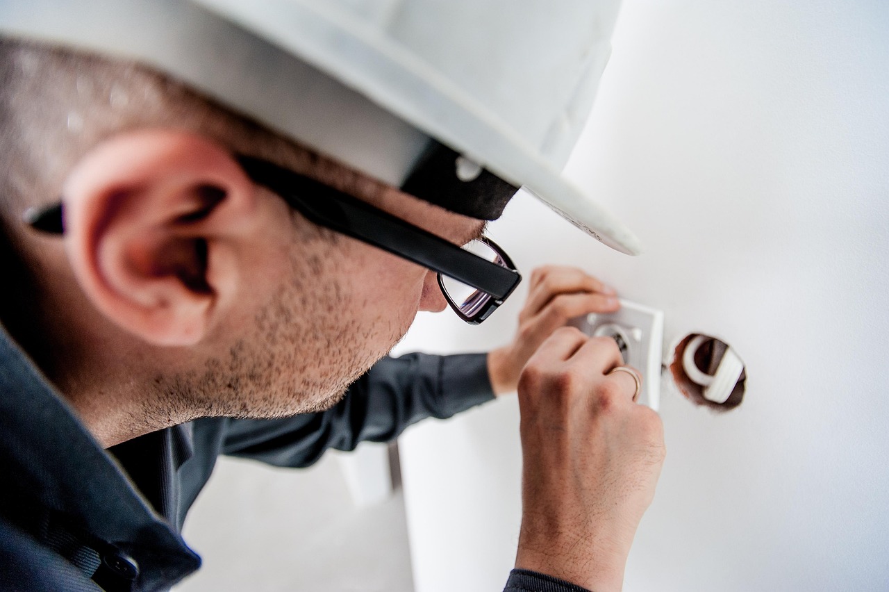 Instrumentation et diagnostic : à quoi servent véritablement les appareils de mesure CEM ?